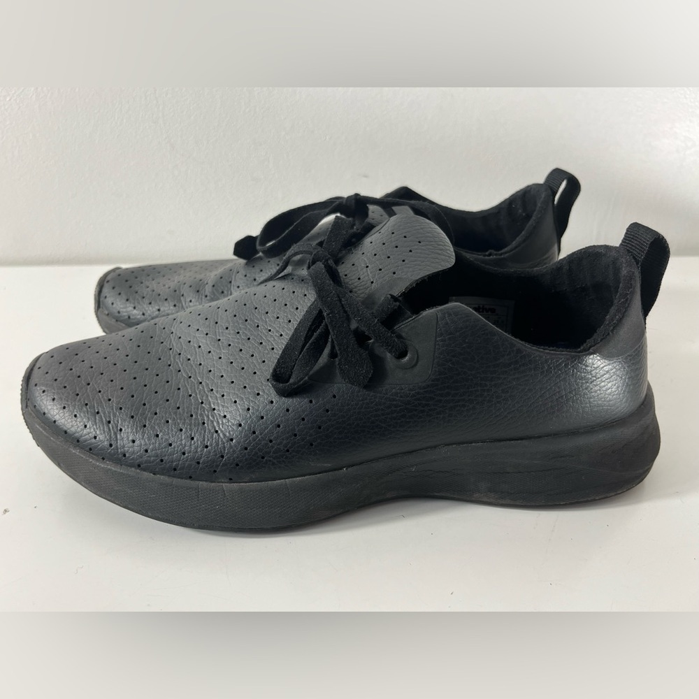 Men’s 7/ Womens 8 Native Black Faux Leather Shoes Lunar Landing Apollo 2.0